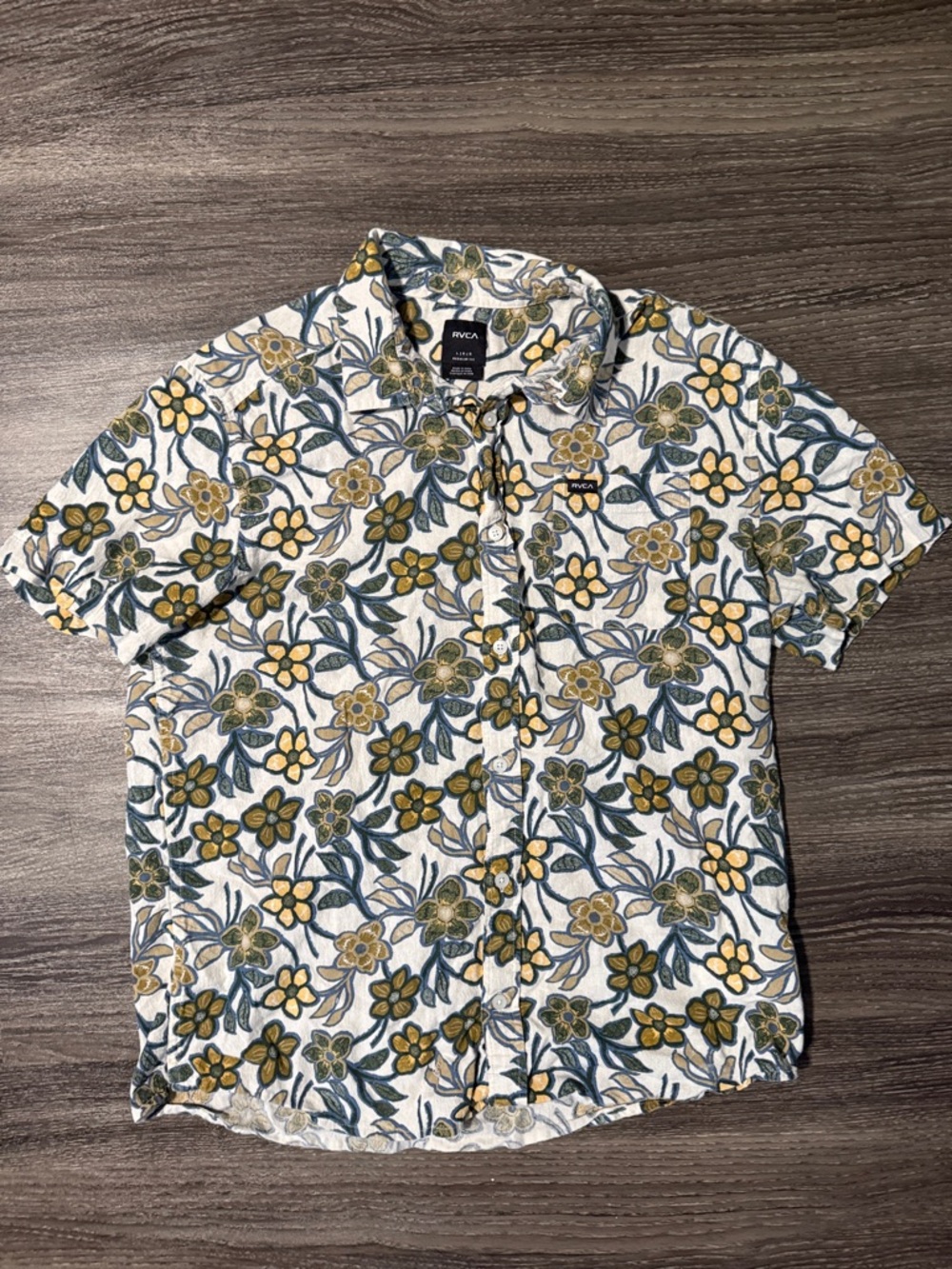 RVCA | Floral Short-Sleeve Button-Down Shirt | Men’s Large